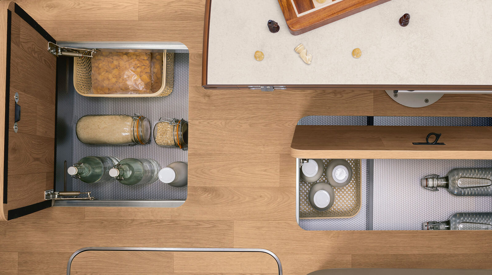 PHOTOS INTÉRIEURES RAPIDO Camping-car i166M