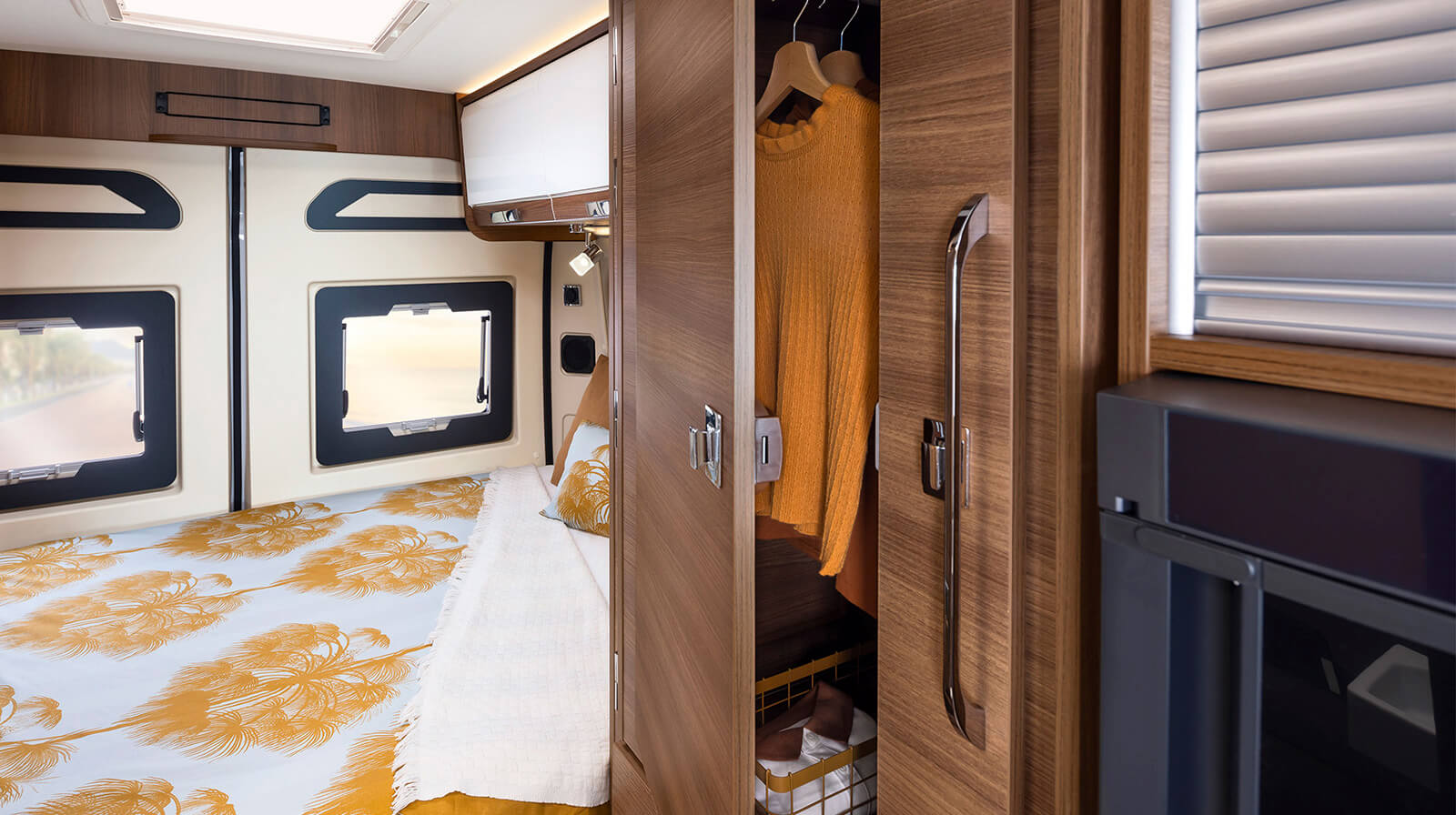 PHOTOS INTÉRIEURES RAPIDO Camping-car V55