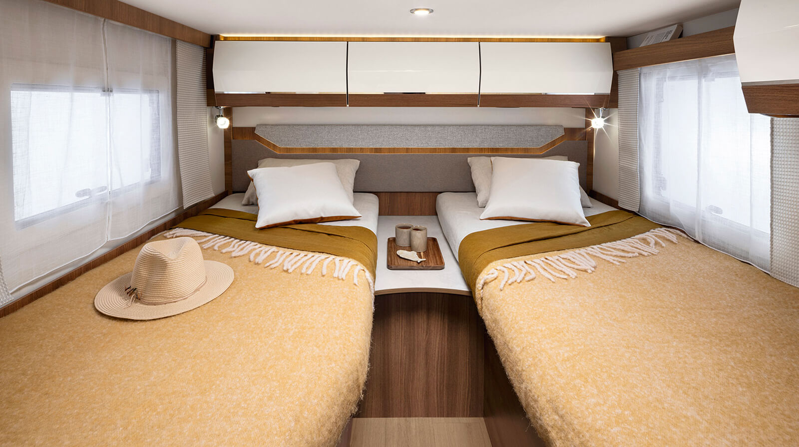 PHOTOS INTÉRIEURES RAPIDO Camping-car C55i