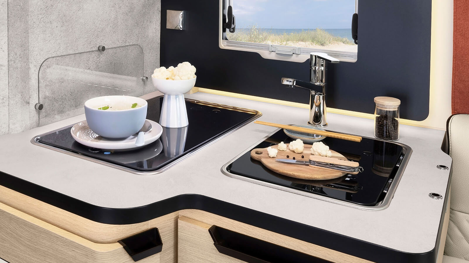 PHOTOS INTÉRIEURES RAPIDO Camping-car C86i