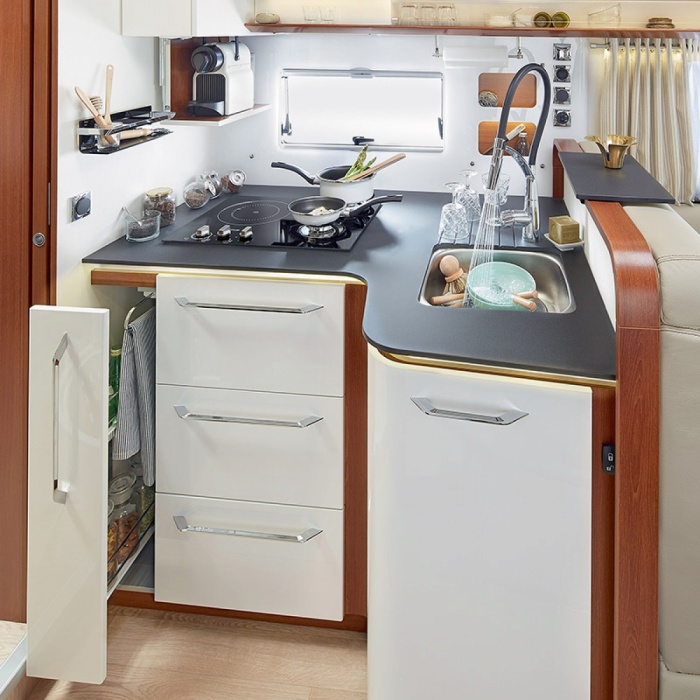 i1090: 1 induktioliedell&auml;